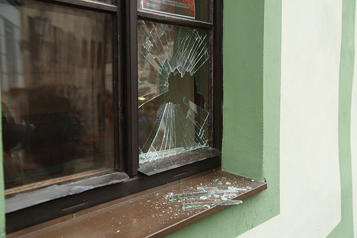 A2B Glass are able to board up broken windows while they are being repaired in Deal.
